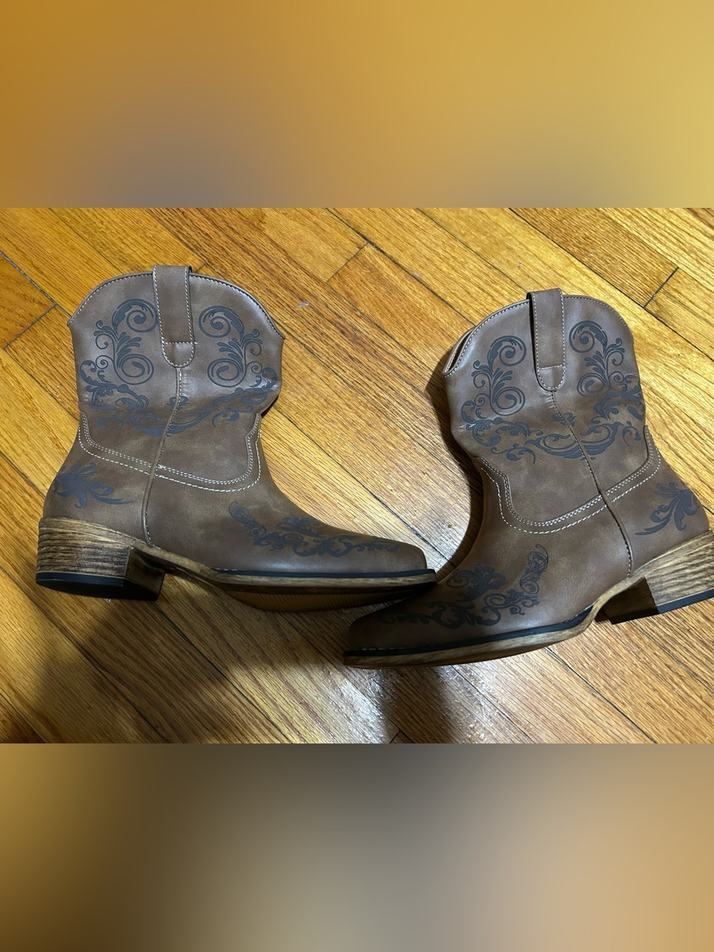 DREAM PAIRS Women's Cowboy Cowgirl Western Ankle Boots Low Chunky Heels 8.5